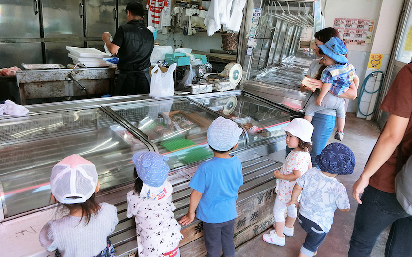 地域は園庭～地域に根ざした保育園～
